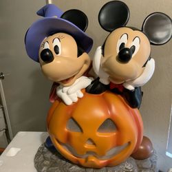 Disney Decor (outdoor)