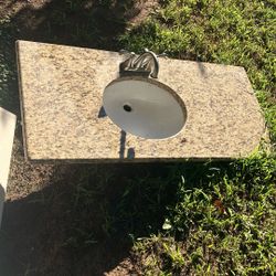 Granite Countertop W Faucet And Sink 