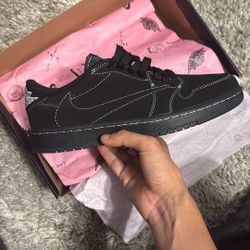 Phantoms Travis scott