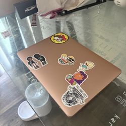 MacBook Air M1 Gold (128GB) w/ *Active AppleCare Until Sep/2026!!*  *Original box*No Charger.