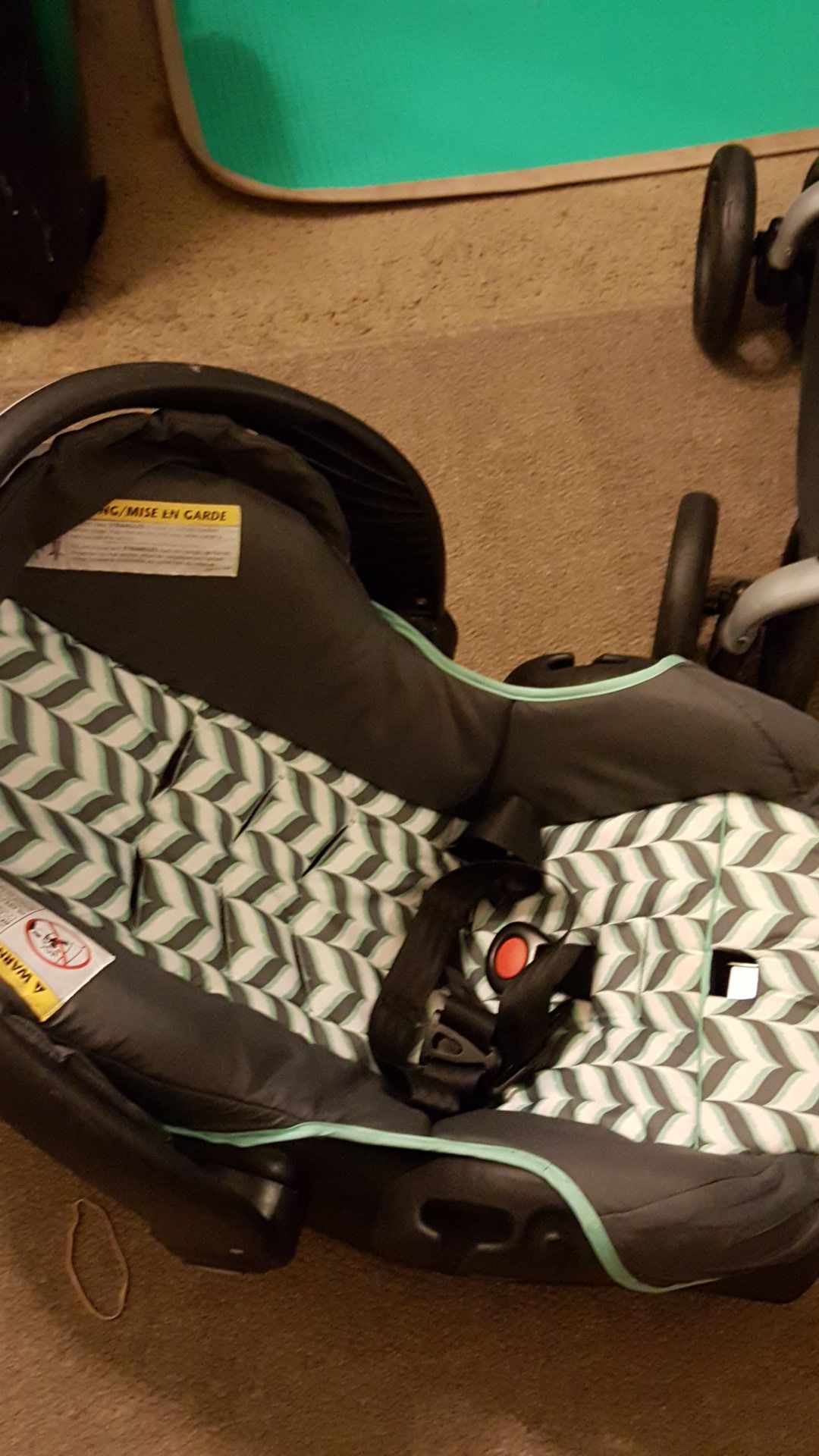 Baby carseat and stroller
