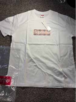Supreme men’s t shirt size L