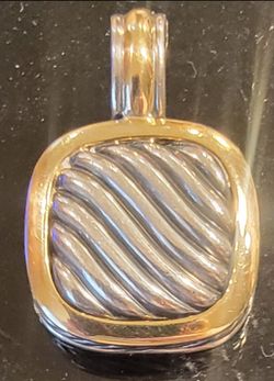 David Yurman Sterling Silver 18k gold Thoroughbred Cable Enhancer Pendant
