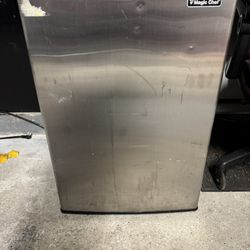 Magic Chef Mini Fridge 