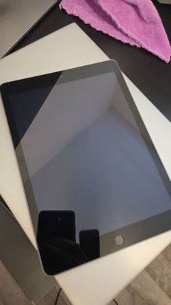 9.7 inch iPad