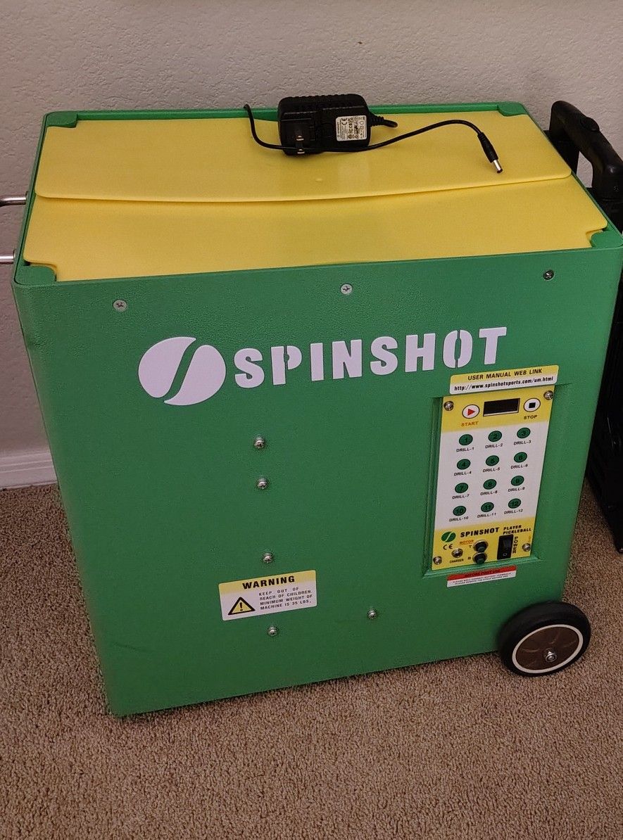 Like New Spinshot Pickleball Ball Machine w/over 200 Pickleballs