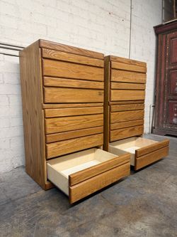 Delivery is available solid wood chest dresser with 5 storage drawers$190❗️ Each ❗️OBO!