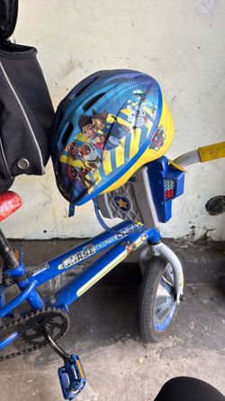 Paw patrol bike with helmet