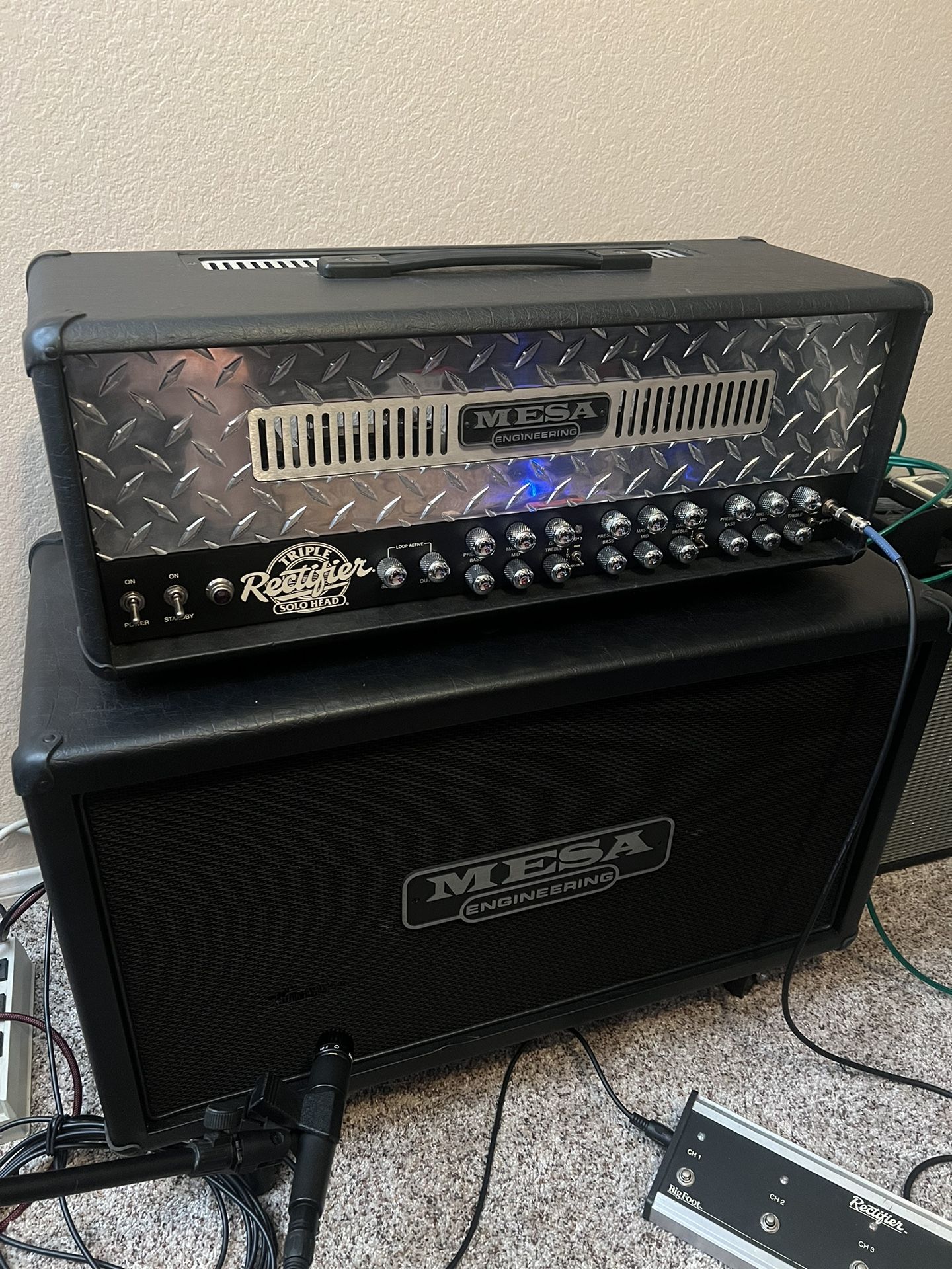 Guitar Amplifier: Mesa Boogie Triple Rectifier/Mesa Boogie Cabinet