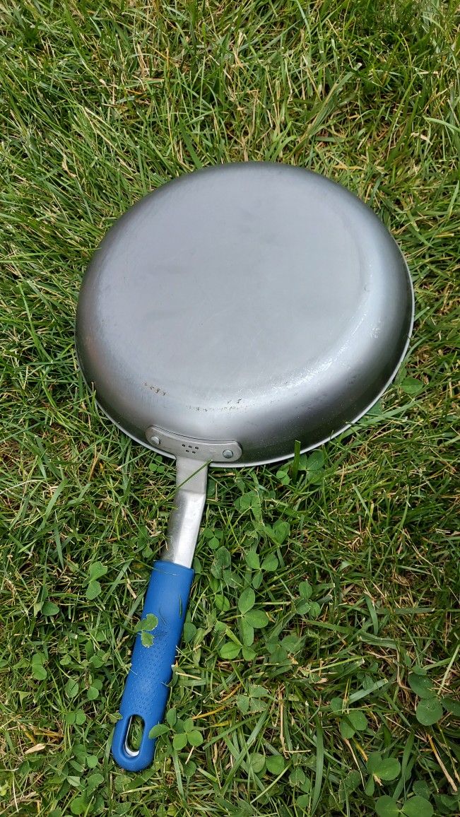 Misen Carbon Steel Pan for Sale in Ashburn, VA - OfferUp