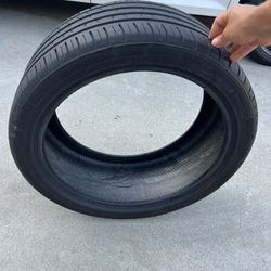Tire 225/40R18 80% Tread 
