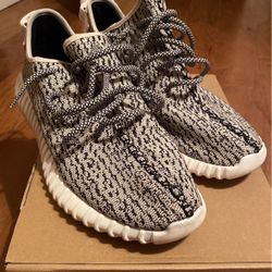 Yeezy 350 “turtledoves” Sz 11