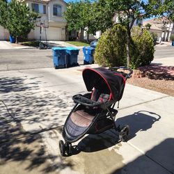 Stroller 