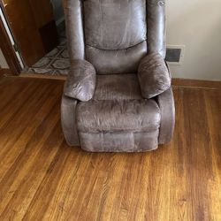 Sofa And Recliners 