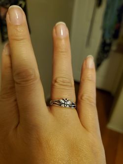New 925 sterling silver butterfly, size 7