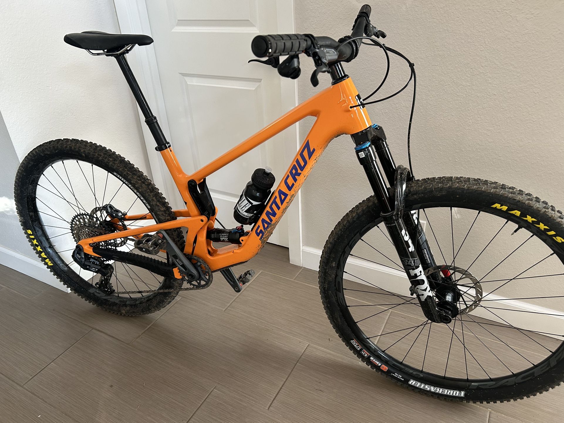 New 2024 Tallboy AXS large