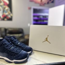 Jordan 11 Midnight Navy 