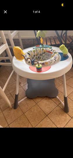 Baby/toddler activity center
