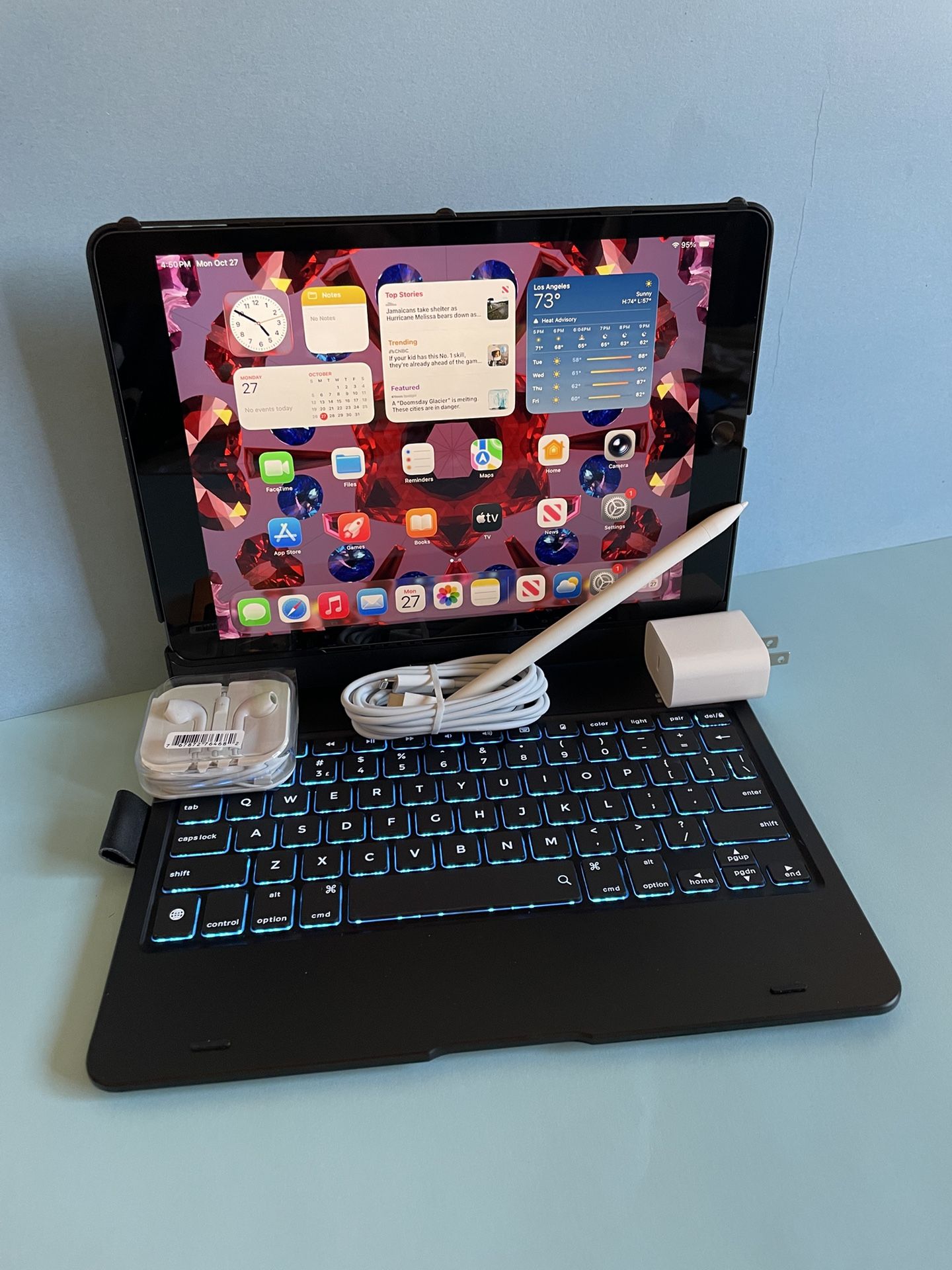 Apple IPad 9th Generation (10.2” Retina /Touch ID /IOS 18/ 2021 Model) 64GB with Pen, Keyboard & Accessories