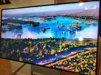 70" hisiense Google Android smart tv 4k great condition.  Great quality pic no legs it was  mounted come with come with  led back light  has remote