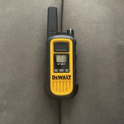 Dewalt Walkie Talkie