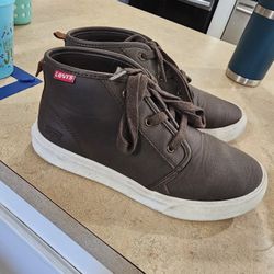 Boys Levi Sz 4 Shoes