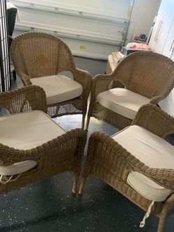 Wicker patio set-4 chair