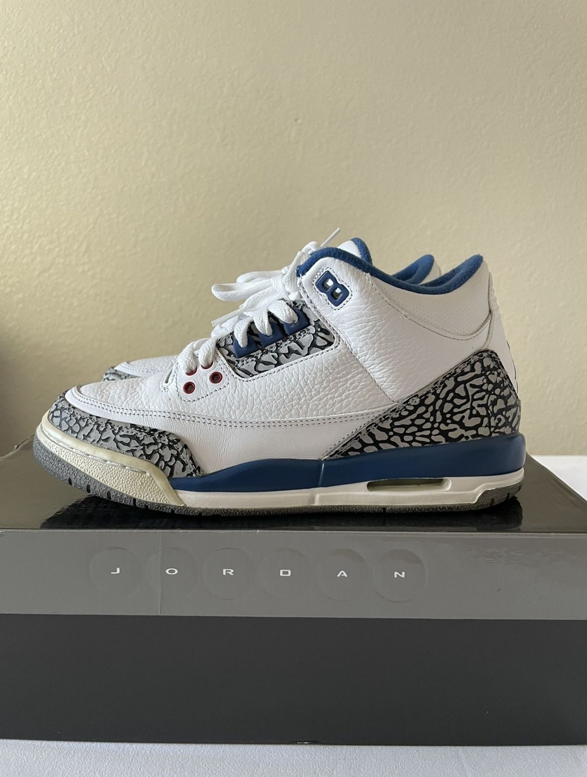 Retro Air Jordan “True Blue” 2011 size