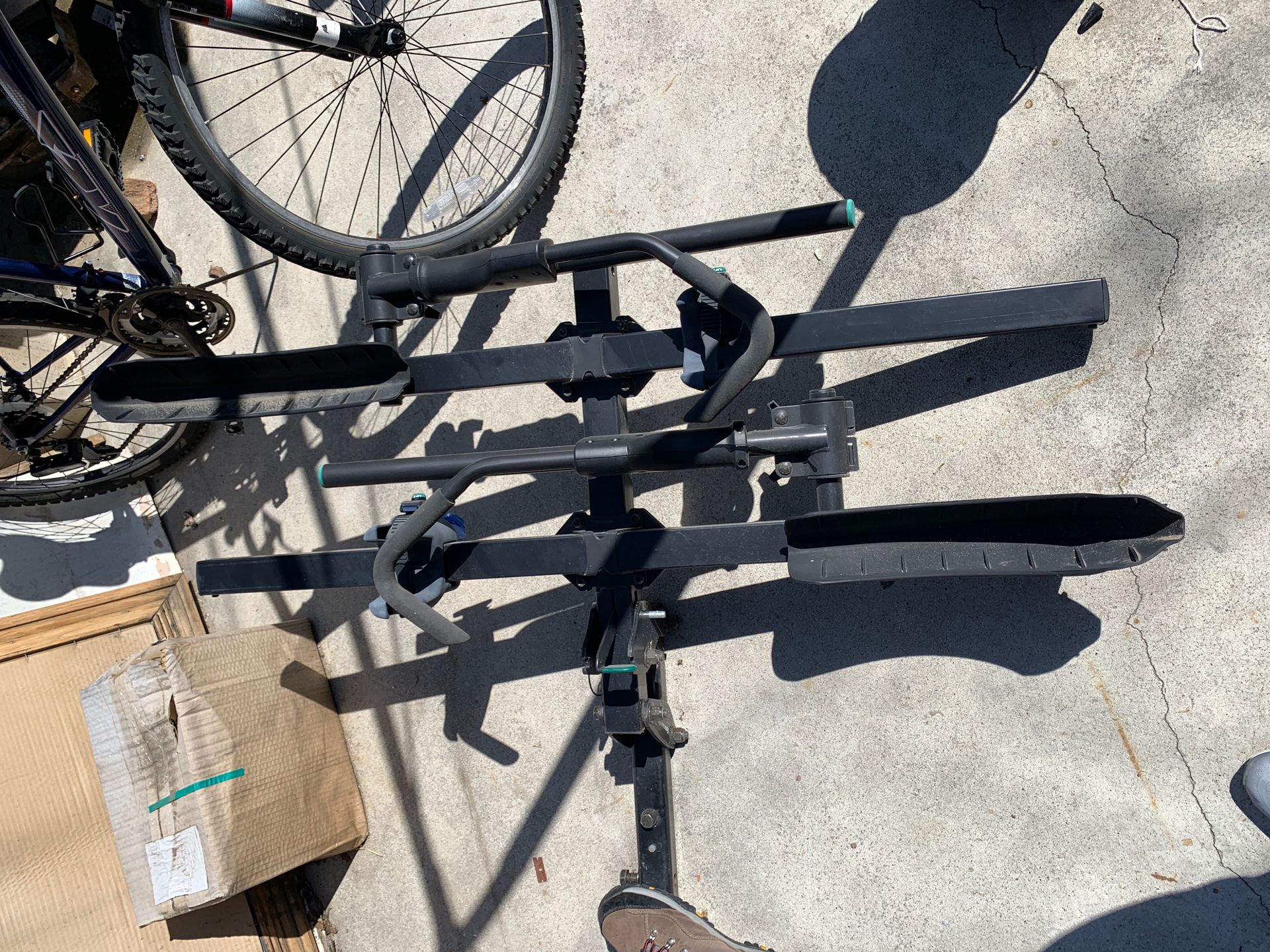 Sportworks Bike Rack for two (Heavy Duty) for Sale in Los Angeles, CA