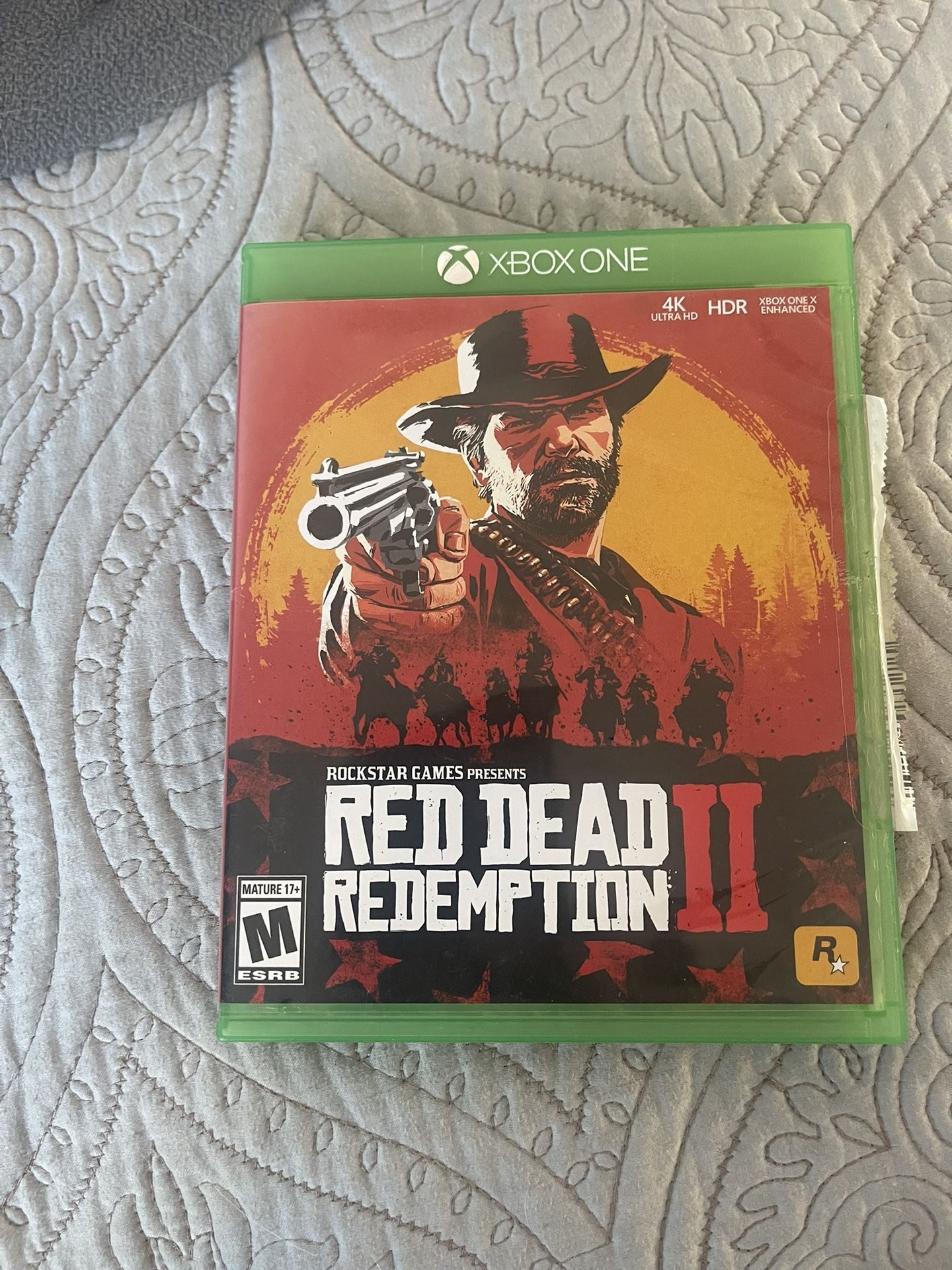 red dead redemption 2 with both disks and map of game
