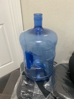 New Brio B.P.A. Free 5 Gallon Plastic Crown Cap Reusable Water Bottle  for water Dispensers Container