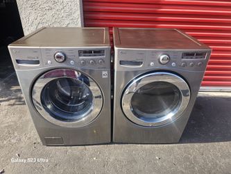 LG Front Load Washer and Gas Dryer Set