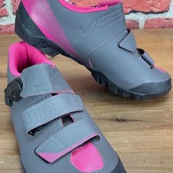 Shimano - Women - Mountain Bike Shoes. Size 40
