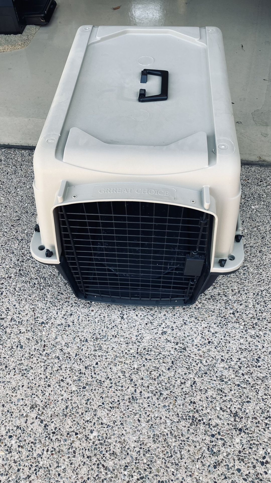 Durable Pet Carrier-medium size