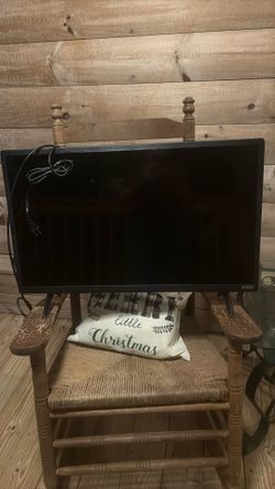 Nice 30x 18 TV - Barely Used In Guest Room 