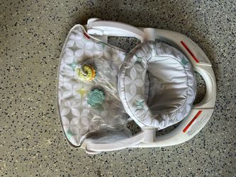 Fisher Price Portable Baby Chair Sit-Me-Up Floor Seat with Toys