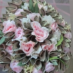 Mothers Day & Graduation Bouquet 💐 Available 