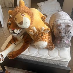 Melissa And Doug  Stuffed Animal 