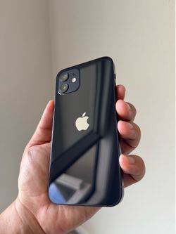 iPhone 12 - (128GB)  UNLOCKED