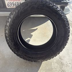 Falken wild peak AT3W 295/60R20