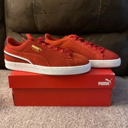 Men’s Size 8, Red Puma Suede, New in Box