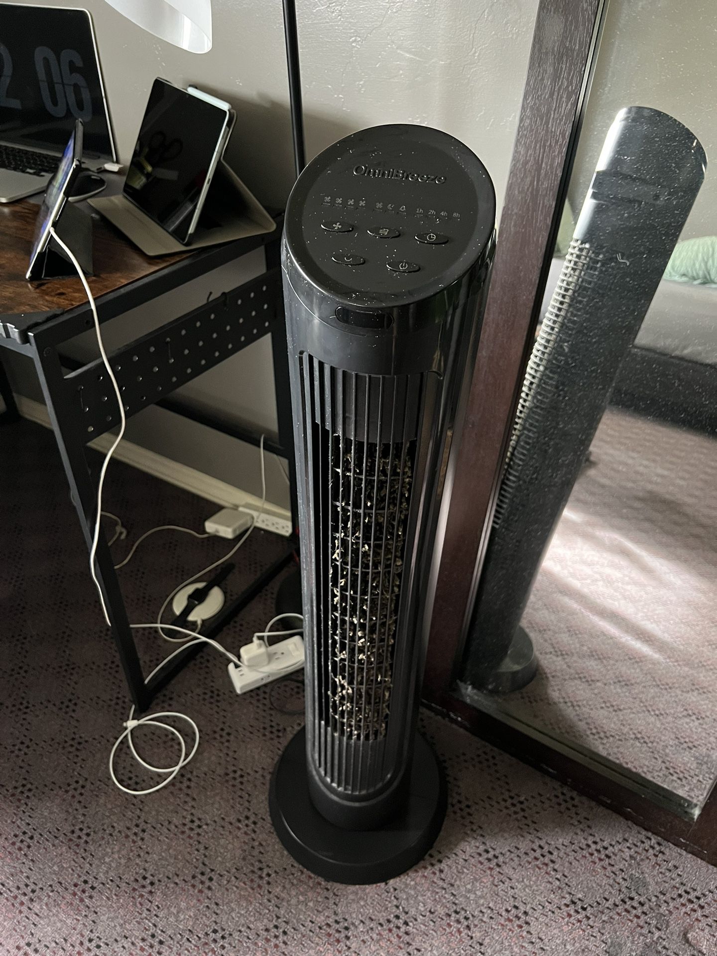 Costco OmniBreeze Tower Fan 40” With Remotee