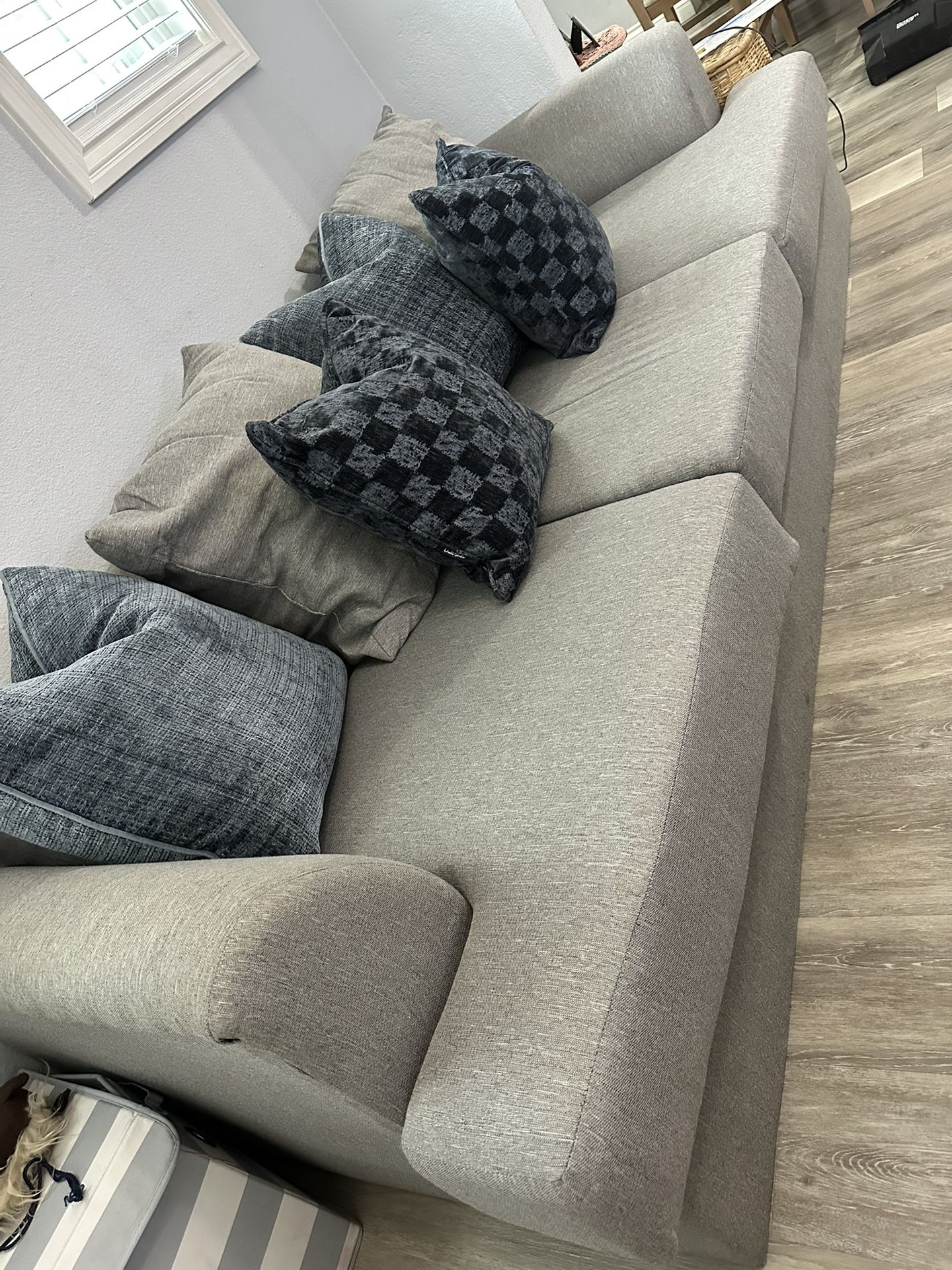 Sofa & Loveseat 