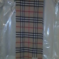 Burberry Two-Tone Checked Fringed Scarf