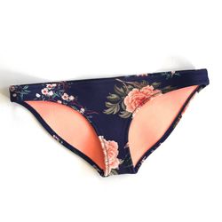 Triangl Women’s Delphine Neoprene Bikini Bottom in Tropical Navy Blue Floral (Small)