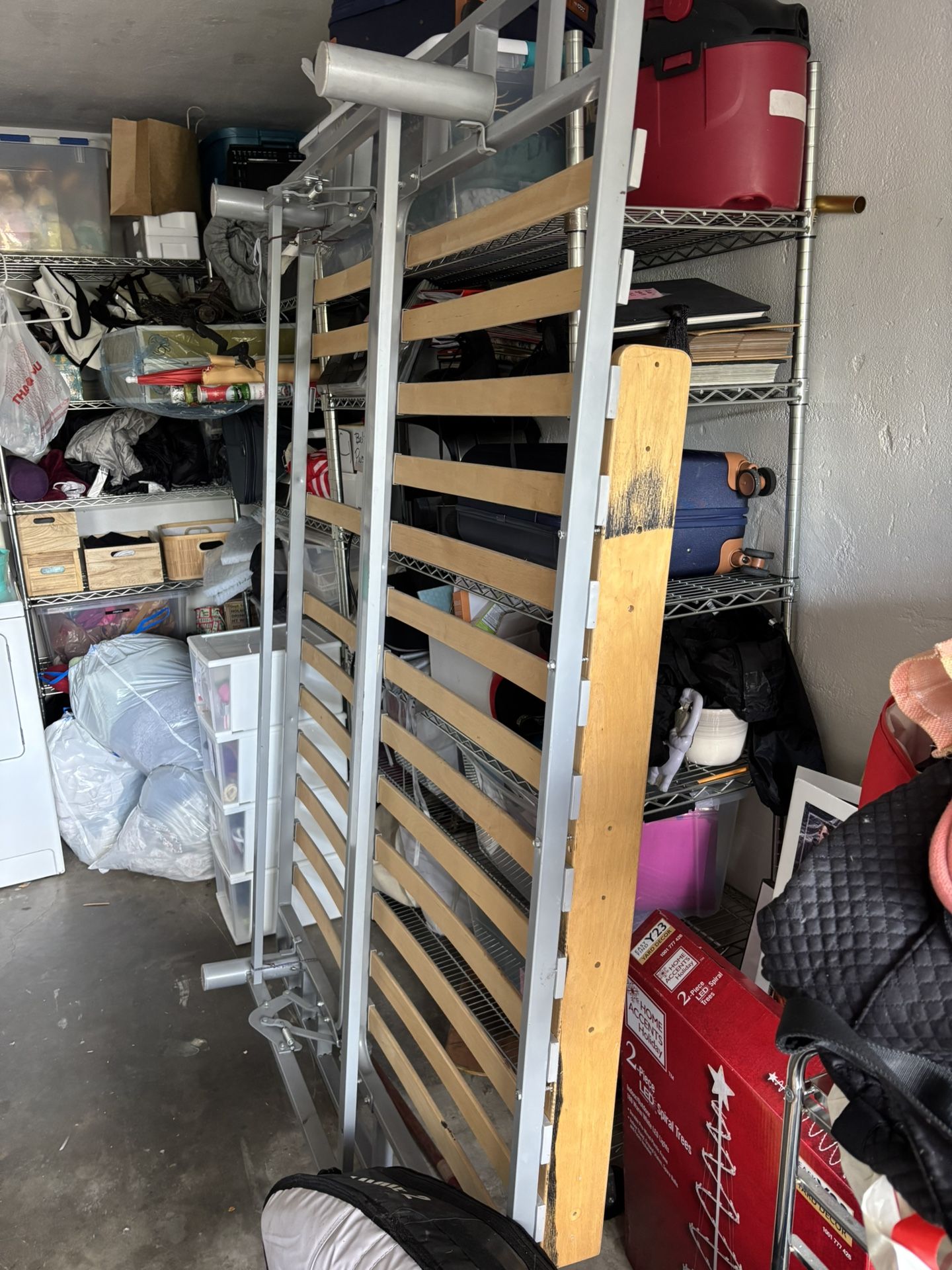 FREE FUTON