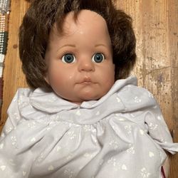 Gotz Brown Hair Vinyl Cloth Doll Vintage Toddler Baby 74 v 9018 Girl Pajama