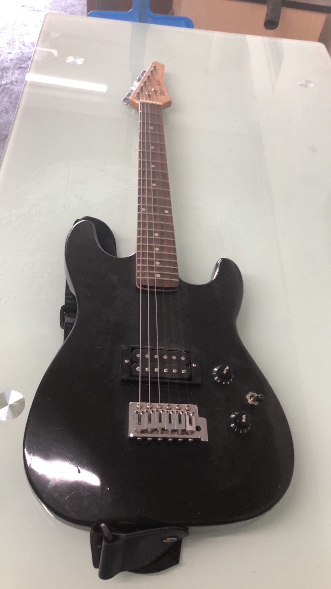 Electric guitar