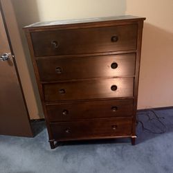 Dresser