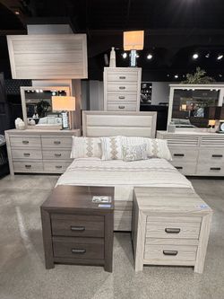 4PC Queen Bedroom Set